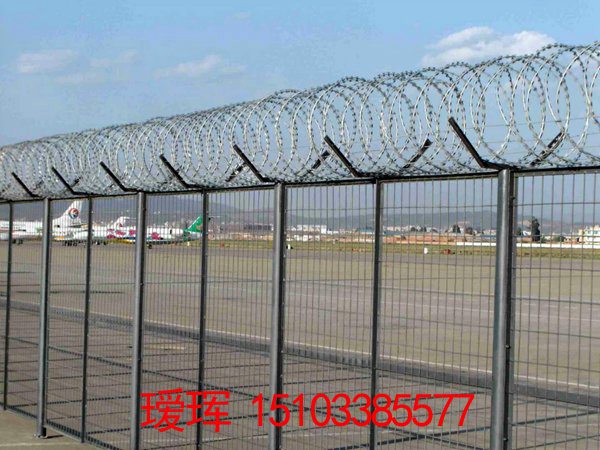 机场护栏